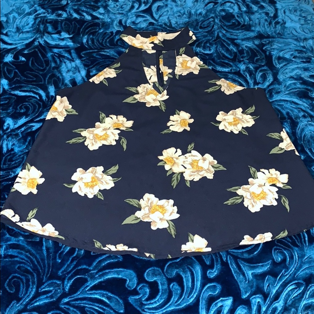 Sleeveless blouse